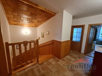 Prodej řadového rodinného domu na ul. Na Tylovách v Hradci n - 20