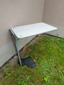 Díly z VW T5 /T6 – nezávislé topení, stolek, police, postel - 20
