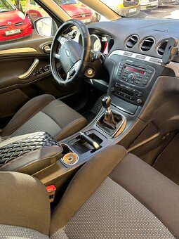Ford S-Max - 20