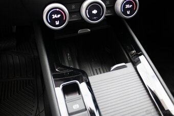Škoda Superb Combi L&K 1.5 TSI m-HEV - 20