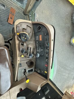 John Deere 7820 - 20