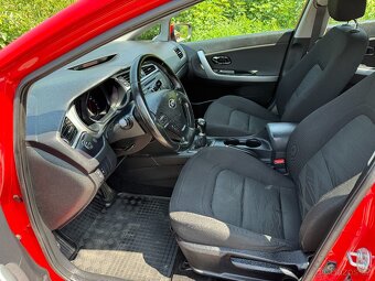 Kia Ceed kombi 1,6 CRDI 103KW 2016 ČR serviska Super Stav - 20