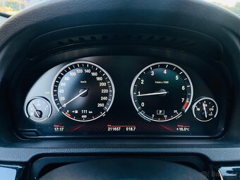 BMW Řada 5 535i GT AUT KAMERA VÝHŘEV SERVISKA PANORAMA - 20