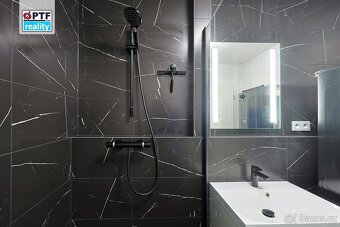 Luxusní Penthouse 2+kk s terasou, úložnou místností – Plzeň - 20