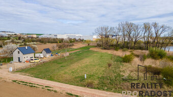 STAVEBNÍ POZEMEK PŘÍMĚTICE 1 369,5 m² S PROJEKTEM NA DŮM - 20