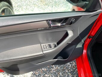 ŠKODA RAPID SPACEBACK 1.0TSI 81KW STYLE PLUS - 20