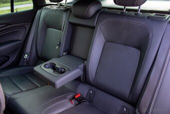 Opel Insignia country tourer 4X4 /aj na splátky/ - 20