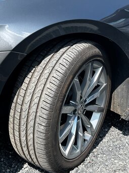 Volkswagen Passat B8 R-line, 2.0 TDI, DSG, Najezd 81 175km - 20