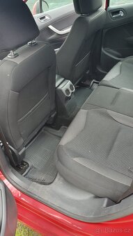 Peugeot 308  1,6 hdi - 20