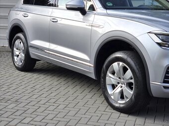 Volkswagen Touareg 3,0 TDi 210kW Atmosphere ČR 1.maj CR V6 8 - 20