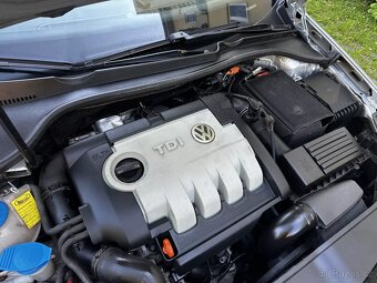 Volkswagen Golf V Combi 1.9 TDI 77kW Navi Tažné ALU R17 2009 - 20