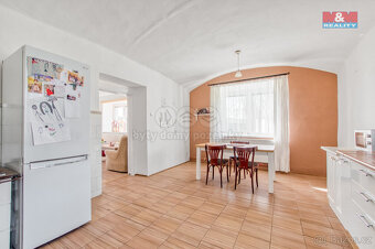 Prodej rodinného domu, 244 m², Pazderna - 20
