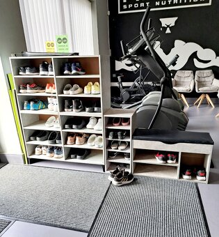 Vybavení fitness centra - 20