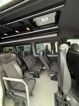 Mercedes-Benz Sprinter 519 - 20