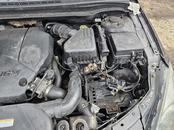 Hyundai i30 CW kombi 1.6d 85kw - 20