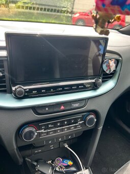 Kia Cee´d 1.5 T-GDi EDICE 30 SW - 1.majitel ČR - 14.400km - 20