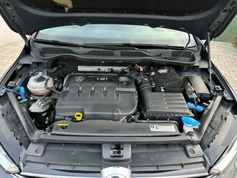 VW Golf-Sportsvan 2,0 TDI 110KW HIGHLINE Xenon Tažné Pano - 20