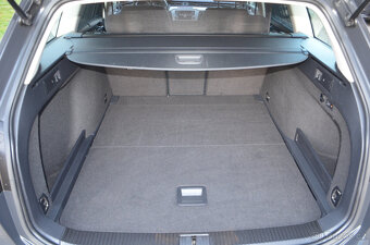 PRODÁM VW PASSAT COMBI 2.0TDI 190PS WEBASTO,NAVI,TOP - 20