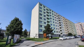 Pronájem bytu 1+1 o rozloze 32 m2 + balkon + Garáž, ulice Za - 20