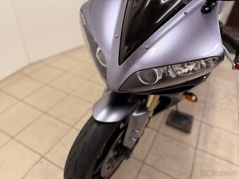 YAMAHA YZF - R1 - 20