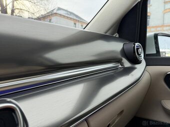 Mercedes-Benz Třídy V 2,0 V300 XL 4MATIC AVANTGARDE - 20