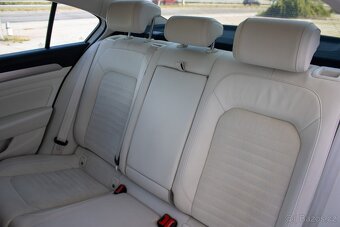 Volkswagen Passat 2.0 TDI BMT Highline DSG Business - 20