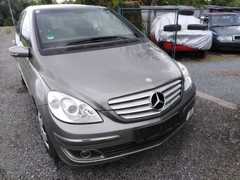 MERCEDS B 180 CDi NAFTA 80 KW,,S TAŽNÝM ZA 74000 KČ - 20