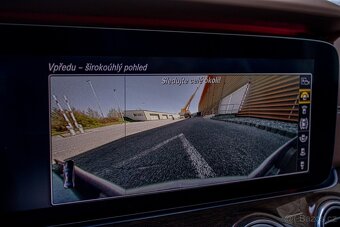 Mercedes-Benz E trieda Sedan 400 4MATIC A/T - 20