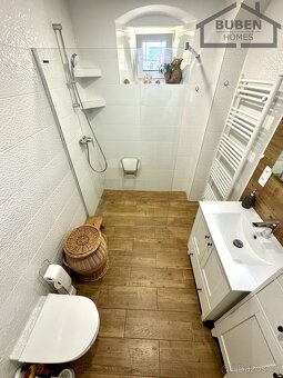 Venkovské stavení 5+1 po kompletní rekonstrukci (320 m2) se  - 20