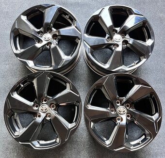 5x114,3 R18 Originál ALU Toyota RAV4 5.Gen.- černé - senzor - 20