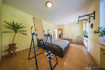 Prodej rodinného domu 315 m2, pozemek 834 m2, Perunská Hodon - 20