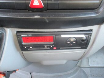 VW CRAFTER 35 TDI 120kW šasi 3,5t 6míst 2007 - 20