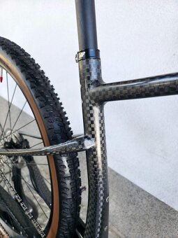 Horské kolo Leonardi Factory Racing DARKLITE Carbon 29″ - 20