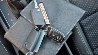 Volkswagen Touran 2.0 TDi 110kw DSG 2022 ZÁRUKA - 20
