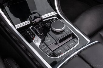 BMW M850i xDrive Cabrio LCI Zár. 2027 - 20