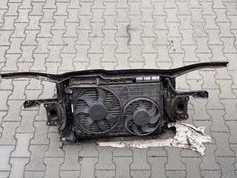 Předek VW golf V 1.6FSi - 20