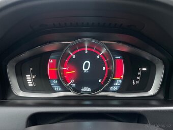 Volvo XC60 2.4D 5V 4x4 AUTOMAT VYHŘEV SERVISKA - 20