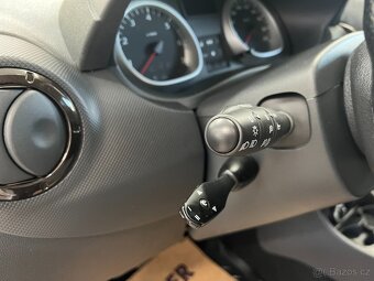 Dacia Duster 1.5dCi 81KW 4x4 1.MAJ TEMPOMAT 2xALU TAŽNÉ ZAŘ. - 20