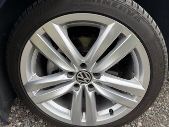Volkswagen Passat kombi 1.4 TSI, Navi,Tažne,TOP - 20