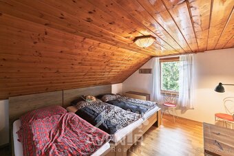 Prodej rodinného domu 5+1 + garáž a další místnosti 193 m²,  - 20