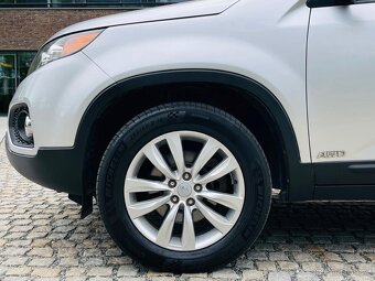 Kia Sorento 2.2D 4x4 MANUÁL VÝHŘEV 1.MAJITEL BEZ KOROZE - 20