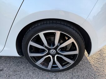 Golf 1.4 tsi 103 kW dsg highline bixenon navi kamera - 20