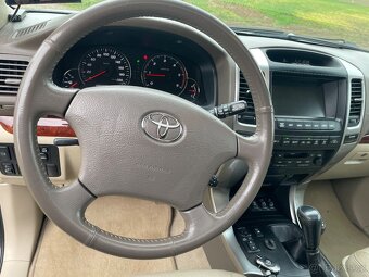 Toyota Land Cruiser 120 - 20