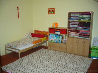 fusak, houpačka pokojová, vanička, schůdek, kočár - 20