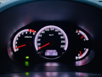 Mazda 5 2.0i BENZIN 107KW 1.MAJITEL 7 MÍST MANUÁL - 20