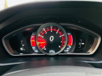 Volvo V40 2.0i T3 MANUÁL OCEAN RACE VÝHŘEV SERVISKA - 20