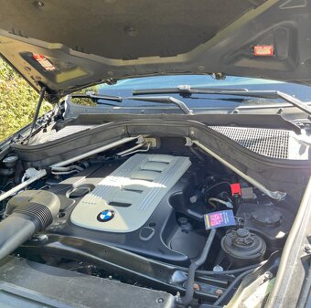 BMW X5 E70 3.0d (M57) , Sportpaket , Na pružinách - 20