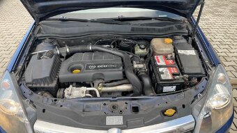 Opel Astra, 1.7 CDTi 74kw // PO SERVISU //, RV 3/2006 - 20