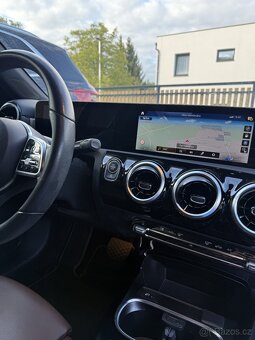 Mercedes-Benz A180 - 20