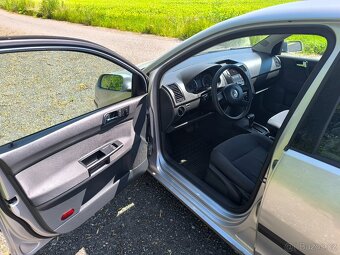 VW Polo 1.4 16V AUTOMAT (prav. servis) - 20